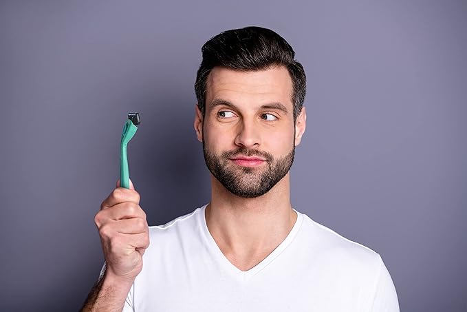 Preserve Shave 5 Five Blade Refillable Razor, Made from Recycled Materials, Navy Blue