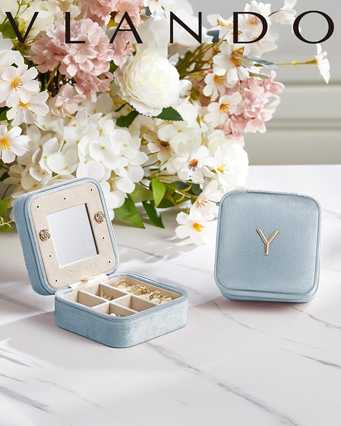 Vlando Travel Jewelry Organizer for Women, Travel Jewelry Organizer, Necklace Organizer Earrings Ring Organizer, Jewelry Travel, Travel Gifts for Women Travel Essentials - Letter Q, Blue