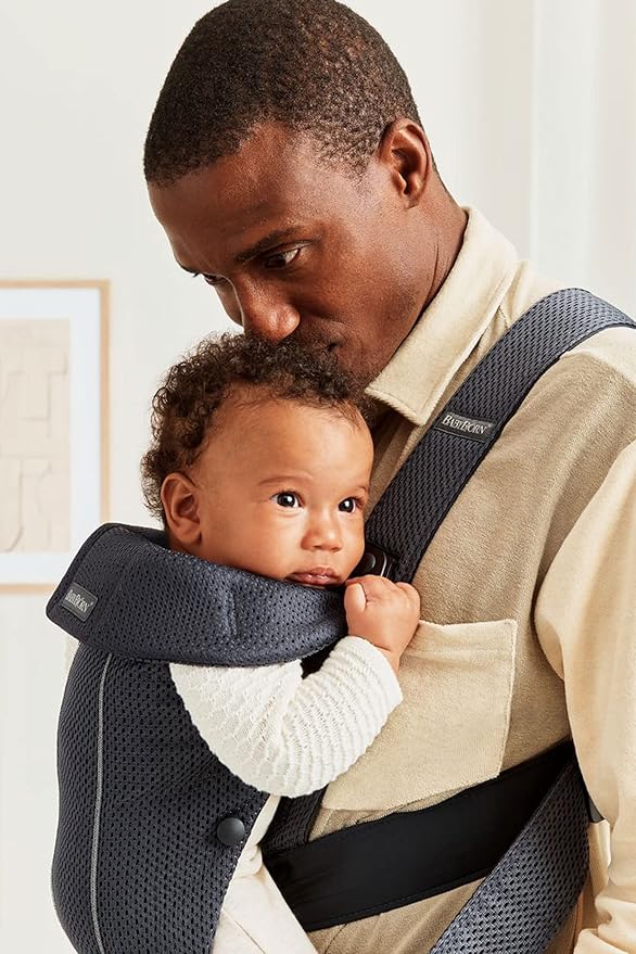 BabyBjörn Baby Carrier Mini, Anthracite, 3D Mesh | Newborn Carrier (7-25 lbs), Ergonomic, Easy-to-Use