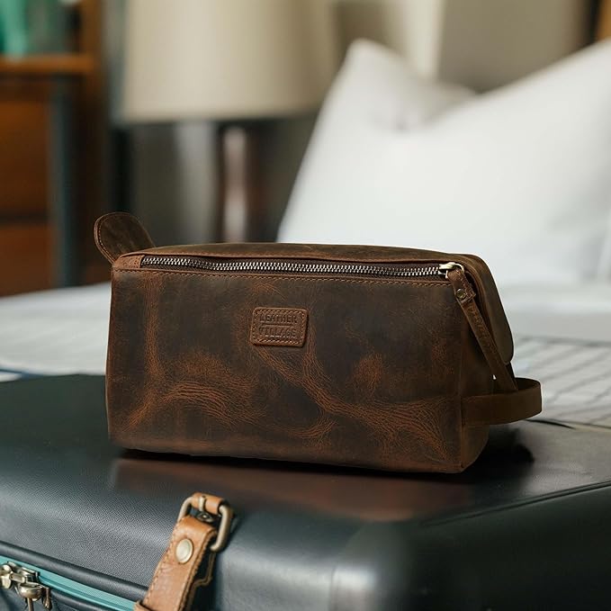 LEATHER VILLAGE Premium Leather Travel Toiletry Bag - Unisex Water-Resistant Travel Dopp Kit, Shaving & Cosmetic Organizer for Men & Women - Compact Bathroom Essentials - Rustic Brown